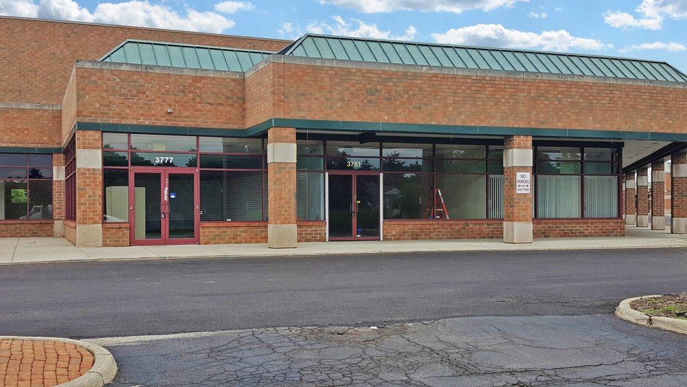 The Market at Mill Run: 3763-3799 Ridge Mill Dr, Hilliard, OH 43026